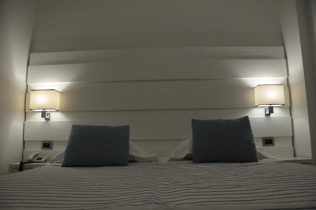 Sunshine Club Hotel Centro Benessere Рикади Екстериор снимка
